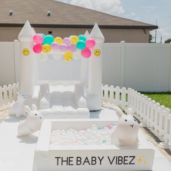 The Baby Vibez - All White Set - Bounce House Rentals Near Me The Baby Vibez - All White Set - Bounce House Rentals Near Me
