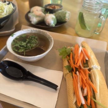 Lela's Bistro - Vietnamese Near Me - Portland, Oregon