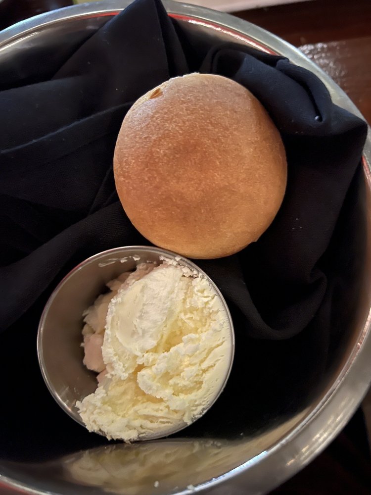 SIMON’S Updated August 2024 16 Reviews 201 N Main St, Bolivar, Tennessee New American