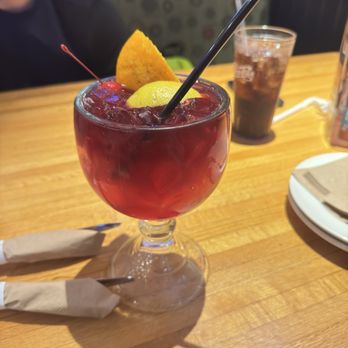 Applebee's Grill + Bar - Sangria - Sports Bars Near Me - Fern Creek, Kentucky