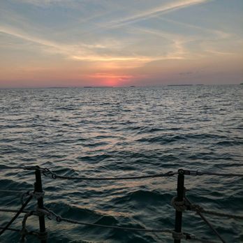 Schooner Appledore - Sunset Cruise - Boat Charters Near Me - Key West, Florida
