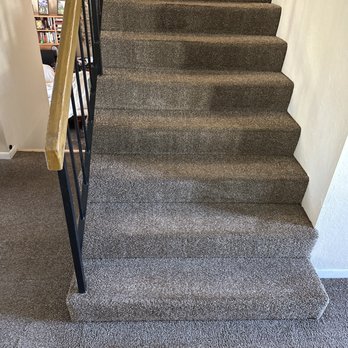 Mobile Carpet & Floor Cleaning - Stairs carpet cleaned - Carpet Cleaning Near Me Mobile Carpet & Floor Cleaning - Stairs carpet cleaned - Carpet Cleaning Near Me