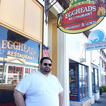 Egghead's Restaurant - A family favorite - Breakfast & Brunch Near Me - Fort Bragg, California