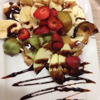 Mado - Fruit waffle - Desserts Near Me - Istanbul, 34 Mado - Fruit waffle - Desserts Near Me - Istanbul, 34