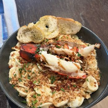 Birdies Cafe & Bar - Lobster mac n cheese - New American Near Me - Houston, Texas Birdies Cafe & Bar - Lobster mac n cheese - New American Near Me - Houston, Texas