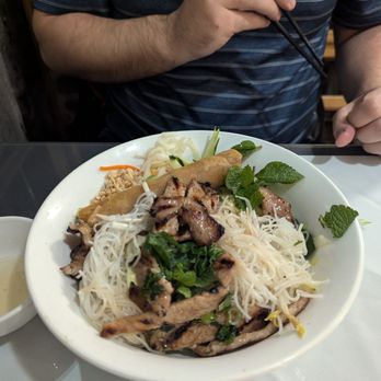 Pho Long Phung - Vietnamese Near Me - Montreal, Quebec