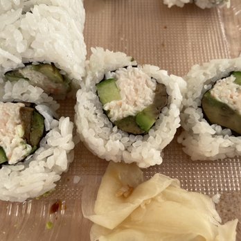 Sushi Nara - California roll with brown avacado. Must have been leftovers from the day before. - Japanese Near Me - Morgan Hill, California Sushi Nara - California roll with brown avacado. Must have been leftovers from the day before. - Japanese Near Me - Morgan Hill, California