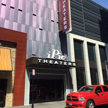 IPIC Fort Lee - Cinema Near Me - Fort Lee, New Jersey