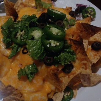 The Den Cape Cod - Nachos - American Near Me - Dennis Port, Massachusetts