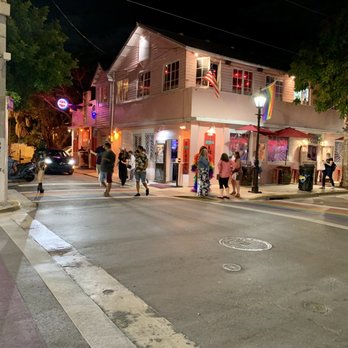 801 Bourbon Bar - people walking down the street at night - Dance Clubs Near Me - Key West, Florida 801 Bourbon Bar - people walking down the street at night - Dance Clubs Near Me - Key West, Florida