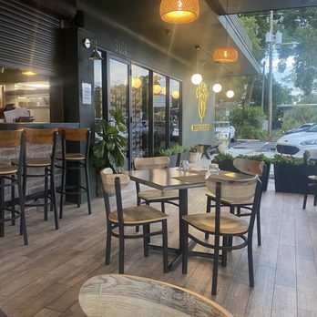 Grazie Modern Italian Kitchen - Patio seating - Italian Near Me - Orlando, Florida Grazie Modern Italian Kitchen - Patio seating - Italian Near Me - Orlando, Florida