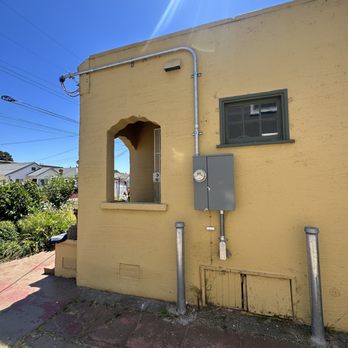 Island Electric - Electricians Near Me - Alameda, California