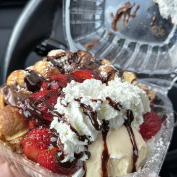 Nomico - Nutella egg puff - Desserts Near Me - Tucson, Arizona Nomico - Nutella egg puff - Desserts Near Me - Tucson, Arizona