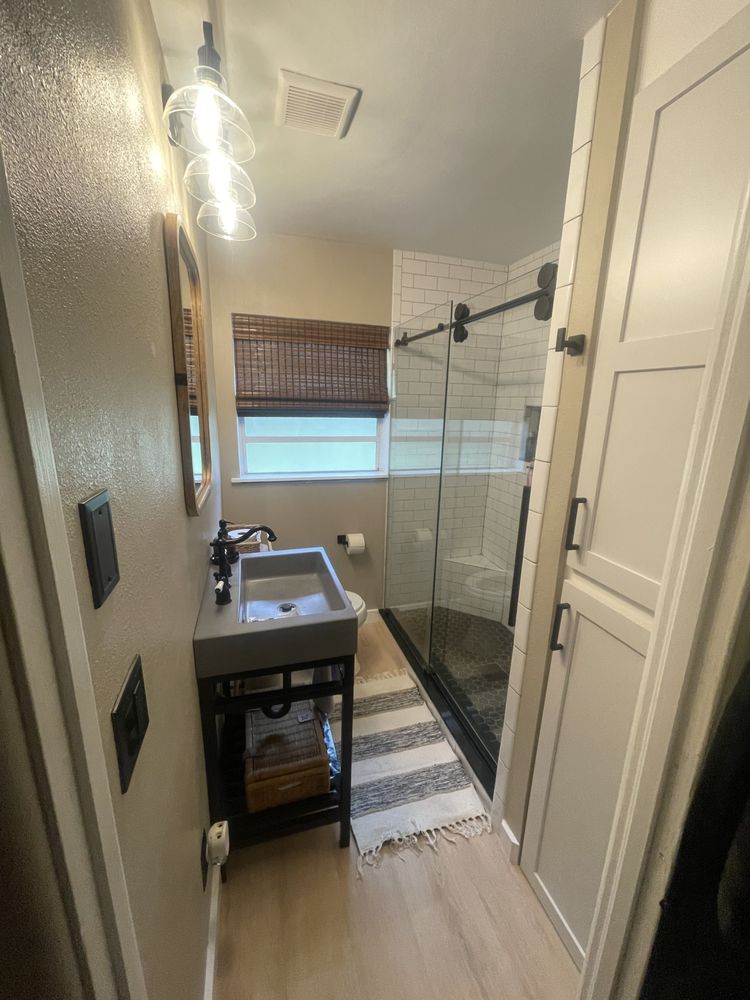 Slide of Bailey Construction