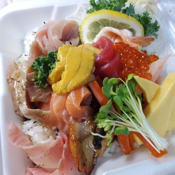 Dono Sushi Cafe - Chirashi Sushi Deluxe - Sushi Bars Near Me - Chino, California