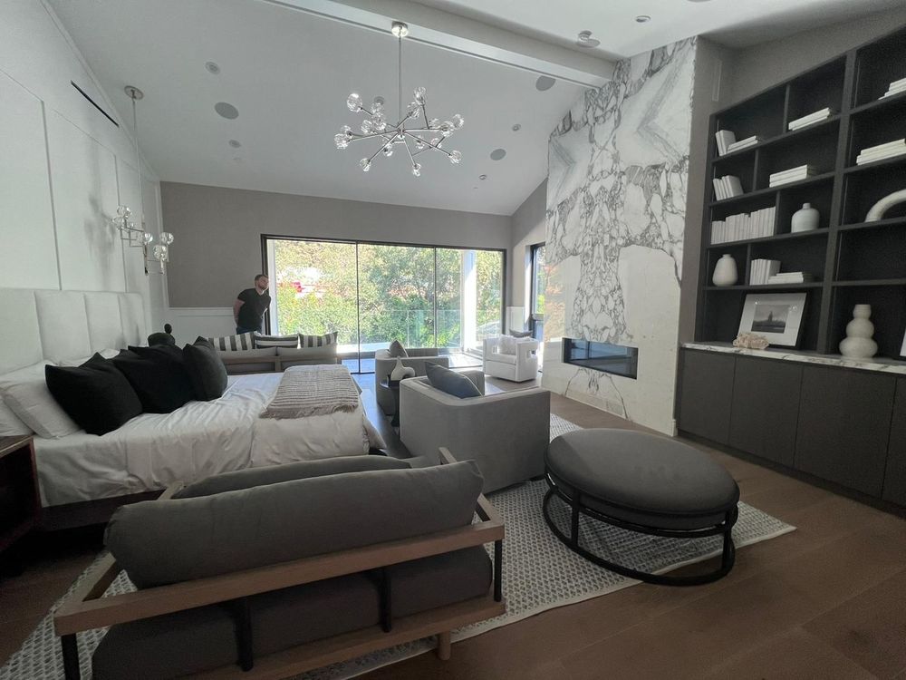 Slide of Horizon Builders Pro