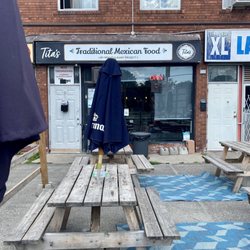 Tita’s Mexican Food - Outside with patio