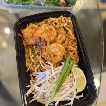 Street Thai Cafe - AMAZING PAD THAI!! - Thai Near Me - Huntington Beach, California Street Thai Cafe - AMAZING PAD THAI!! - Thai Near Me - Huntington Beach, California