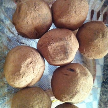 La Joconde Pastry - Jack Daniels' Infused Dark Chocolate Truffles...heaven! - Bakeries Near Me - Glendale, California La Joconde Pastry - Jack Daniels' Infused Dark Chocolate Truffles...heaven! - Bakeries Near Me - Glendale, California