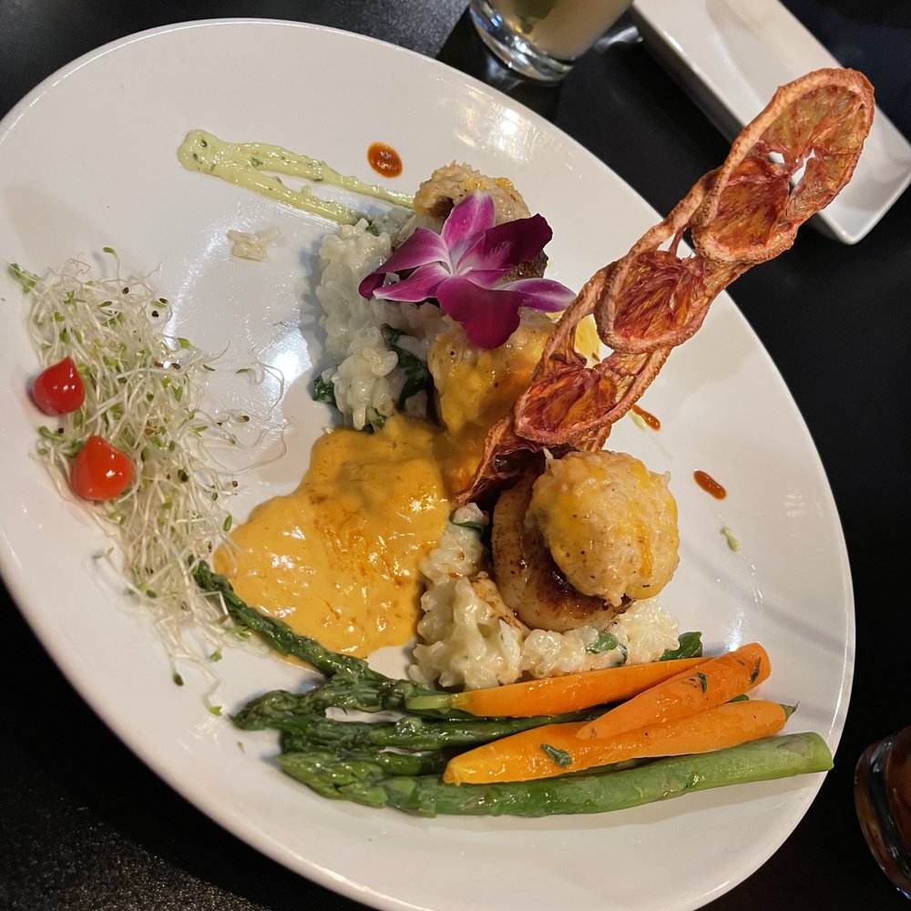 Draft Gastropub - Chardonnay-Lobster Scallops. Very heavy. Ugh. - Gastropubs Near Me - Appleton, Wisconsin Draft Gastropub - Chardonnay-Lobster Scallops. Very heavy. Ugh. - Gastropubs Near Me - Appleton, Wisconsin