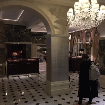 Siren - Lobby of the Goring - Seafood Near Me - London, XGL
