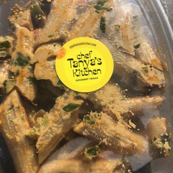 Chef Tanya's Kitchen - Smoked Chick'n Pasta has a zing - Vegan Near Me - Palm Springs, California Chef Tanya's Kitchen - Smoked Chick'n Pasta has a zing - Vegan Near Me - Palm Springs, California