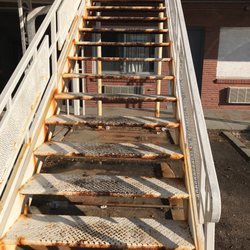 Resident Suites Motel - Rusted stairs