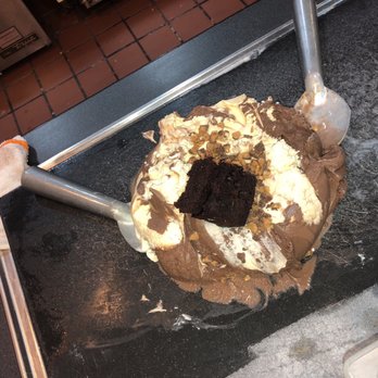 Cold Stone Creamery - Crazy!!! Fudge Truffle & French Vanilla - Ice Cream & Frozen Yogurt Near Me - Plantation, Florida Cold Stone Creamery - Crazy!!! Fudge Truffle & French Vanilla - Ice Cream & Frozen Yogurt Near Me - Plantation, Florida