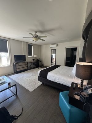 The White House Hotel by null