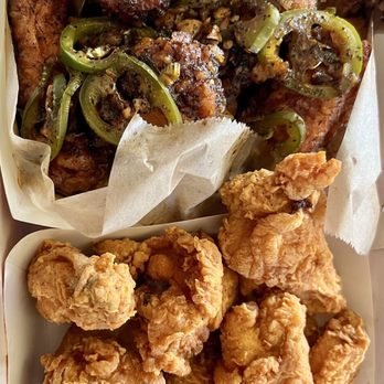 bb.q Chicken La Canada - (Top): Gangnam Style (Bottom): Golden Original - Chicken Wings Near Me - La Cañada Flintridge, California bb.q Chicken La Canada - (Top): Gangnam Style (Bottom): Golden Original - Chicken Wings Near Me - La Cañada Flintridge, California