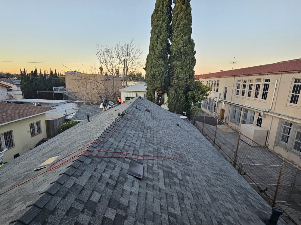 Slide of Jorges Roofing & Construction