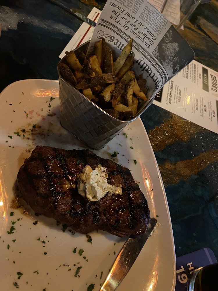 Food from Sweetwater Chophouse
