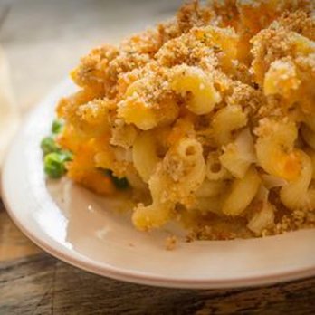 The Picasso Chef - Lobster Macaroni and Cheese - Personal Chefs Near Me The Picasso Chef - Lobster Macaroni and Cheese - Personal Chefs Near Me