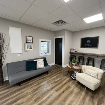 Always Home Real Estate Services - Our reception area - Real Estate Agents Near Me - Frankfort, Illinois Always Home Real Estate Services - Our reception area - Real Estate Agents Near Me - Frankfort, Illinois