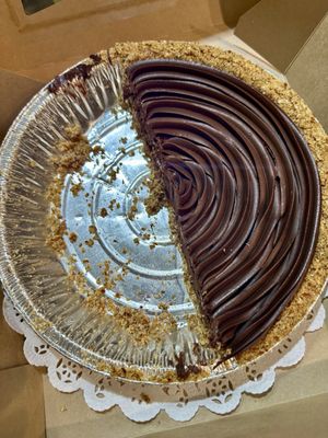 Emporium Pies by null