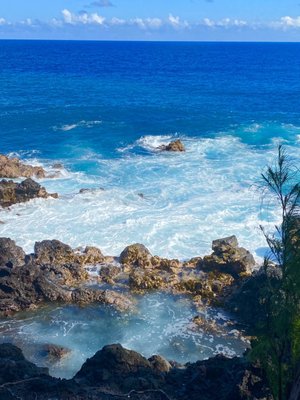 Kahana Bay Beach Park by null