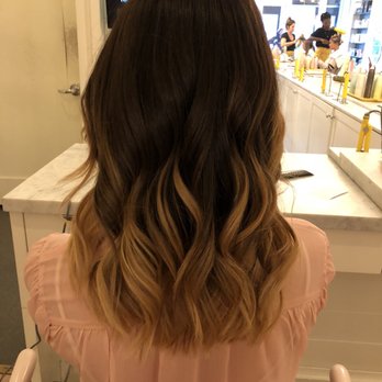 Drybar - Lincoln Park - the Mai Tai! "beachy, effortless hair" is how it's described on their website! - Blow Dry/Out Services Near Me - Chicago, Illinois