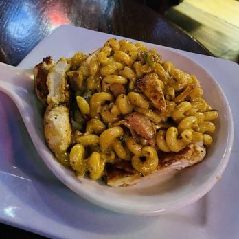 Lew's Grill & Bar - One of their adult Mac & Cheese selections - American Near Me - Kansas City, Missouri
