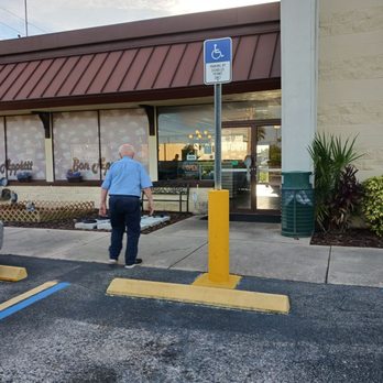 Max & Meme Cafe - Front entrance and handicapped parking - Breakfast & Brunch Near Me - Longwood, Florida Max & Meme Cafe - Front entrance and handicapped parking - Breakfast & Brunch Near Me - Longwood, Florida