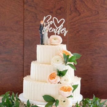 Fleurish CA - Floral design for our wedding cake - Floral Designers Near Me Fleurish CA - Floral design for our wedding cake - Floral Designers Near Me