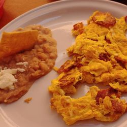 Cafecalli - Huevos con tocino