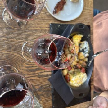 Bigsby's Folly - Breakfast skillet - Wineries Near Me - Denver, Colorado