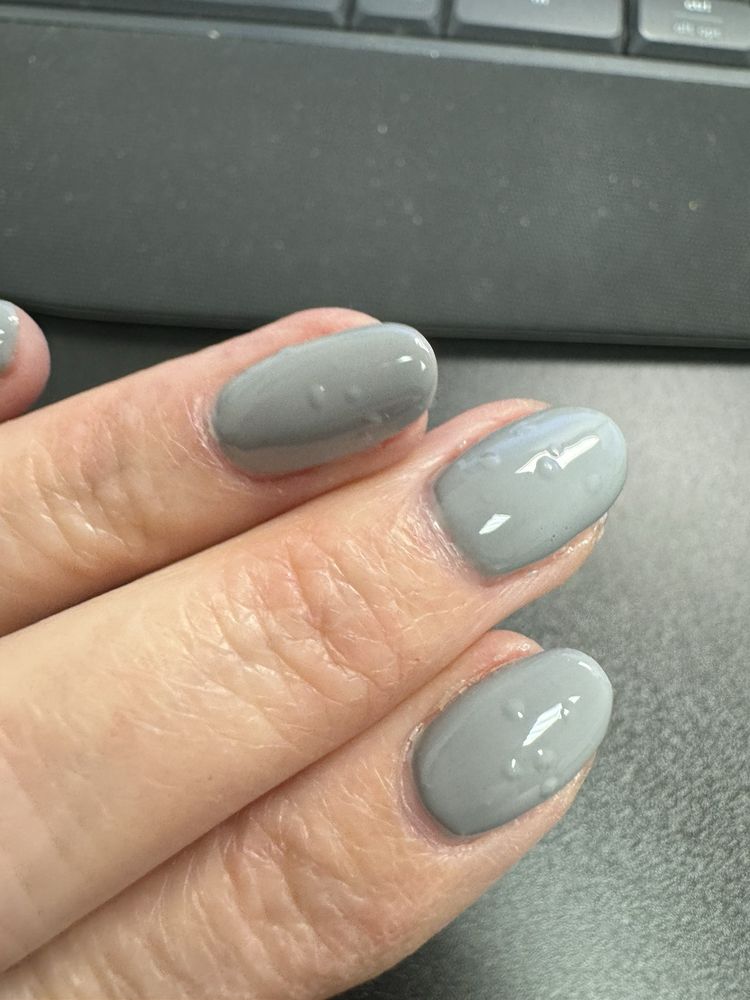 Serena Nails And Spa Logo