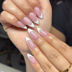 Almond Nails Spa Lounge - So nice