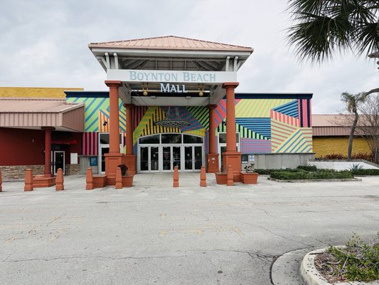 Boynton Beach Mall by null