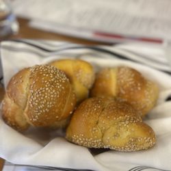 Gusto WoodFired Pizza - Bread rolls