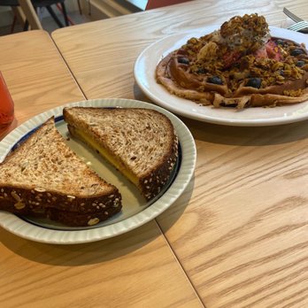 Olena Cafe - Grilled cheese - Coffee & Tea Near Me - Honolulu, Hawaii