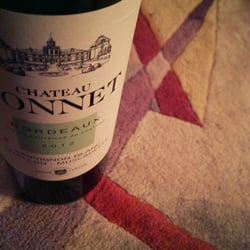 Knolls Wines & Liquors - Nice screwtop white