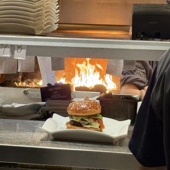 Gordon Ramsay Burger Las Vegas - Burgers Near Me - Las Vegas, Nevada Gordon Ramsay Burger Las Vegas - Burgers Near Me - Las Vegas, Nevada