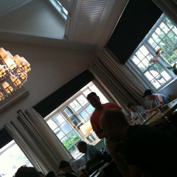 Victor's - Interior of main room - New American Near Me - Provincetown, Massachusetts Victor's - Interior of main room - New American Near Me - Provincetown, Massachusetts
